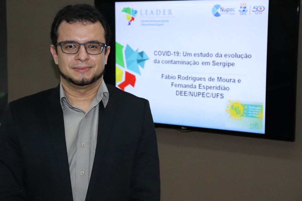 Fábio Rodrigues de Moura é professor do Departamento de Economia da UFS. (foto: Josafá Neto/Rádio UFS)